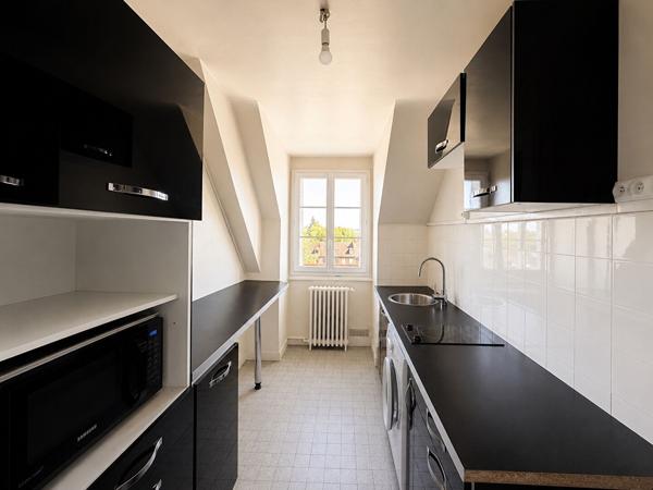 Appartement 2 chambres NEVERS centre ville 2h30 PARIS résidence commerce investissement locatif