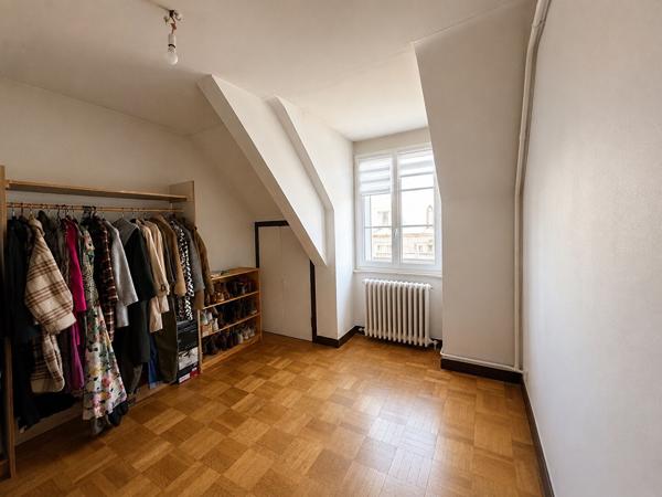 Appartement 2 chambres NEVERS centre ville 2h30 PARIS résidence commerce investissement locatif