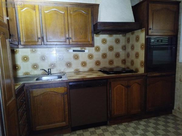 Maison à vendre à Sablé-sur-Sarthe dans la Sarthe (72300), ref : 53039-411