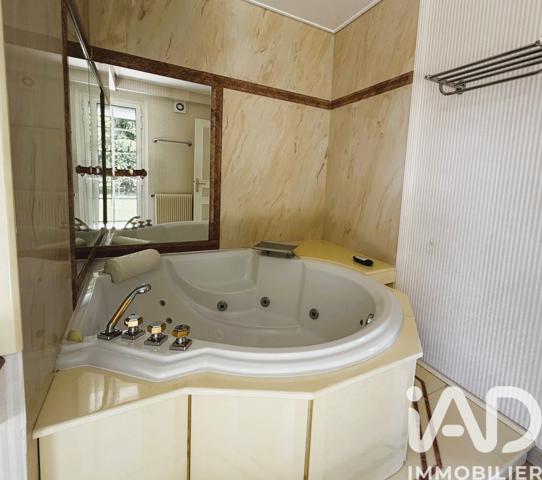 Maison à vendre 9 pièces 321 m² Parçay-Meslay