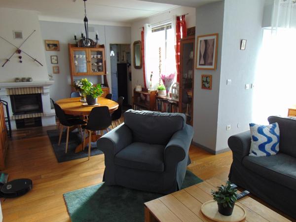 MAISON AVEC NOMBREUX POINTS FORTS A DECOUVRIR