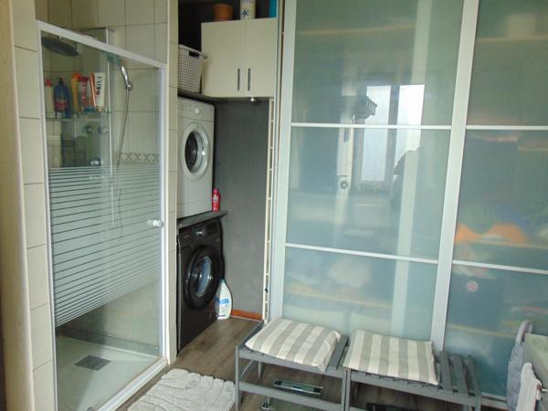 MAISON AVEC NOMBREUX POINTS FORTS A DECOUVRIR