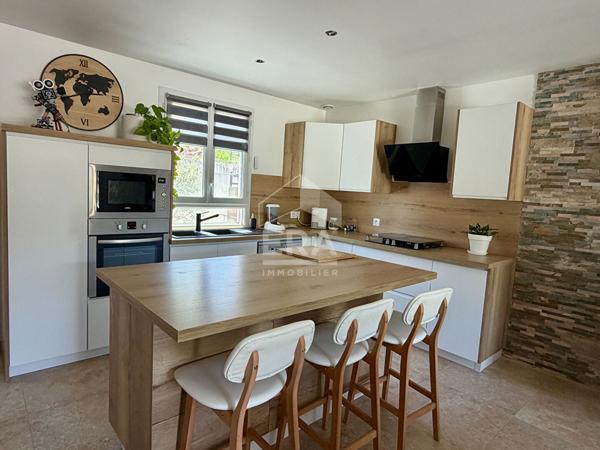 Maison à vendre à Vidauban - 4 chambres avec piscine et terrasses