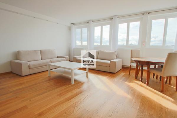 Appartement Paris 4 pièce(s) 90.43 m2
