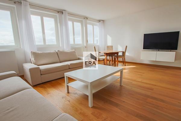 Appartement Paris 4 pièce(s) 90.43 m2