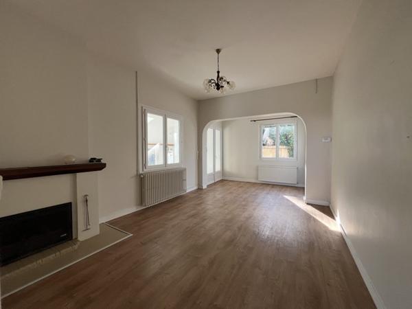 Maison à louer 796 € CC RIBERAC 5 p 86 m² DPE D
