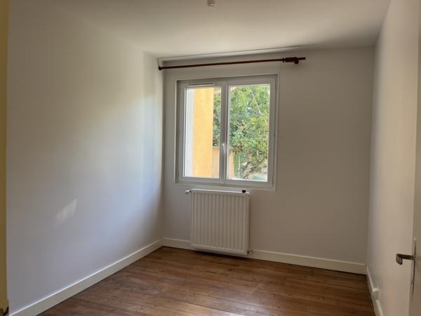 Maison à louer 796 € CC RIBERAC 5 p 86 m² DPE D