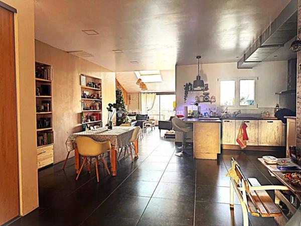 Vente Maison 7 pièces 287 m2 à Lyaud
