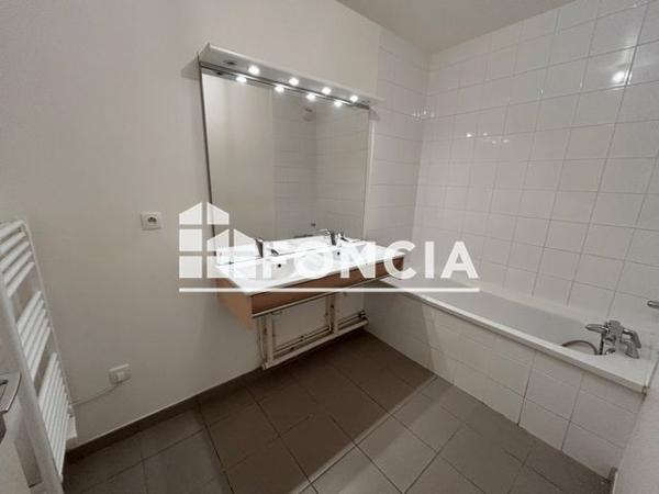 Location Appartement 3 pièces 72.99 m² - 27 AVENUE DE LA REPUBLIQUE Laon 02000
