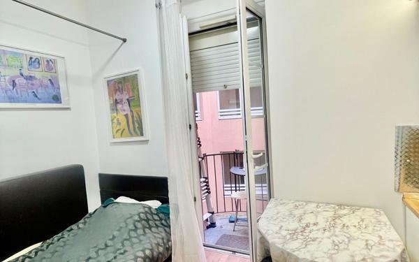 Appartement à vendre    1 pièce • 10,06 m2 Nice