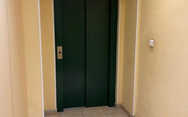 Appartement à vendre    1 pièce • 10,06 m2 Nice