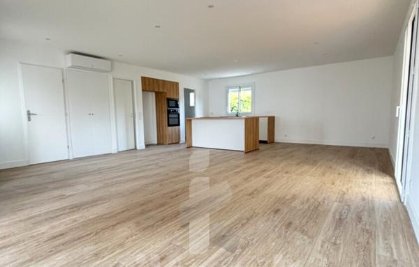 Charmante maison rénovée en plein centre de Marcheprime   88 m2 habitables sur un terrain de 619 m2