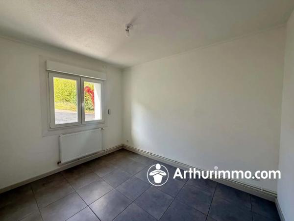 Location                                                      Maison
                        
                     6 pièces                      118 m2                     à Essert