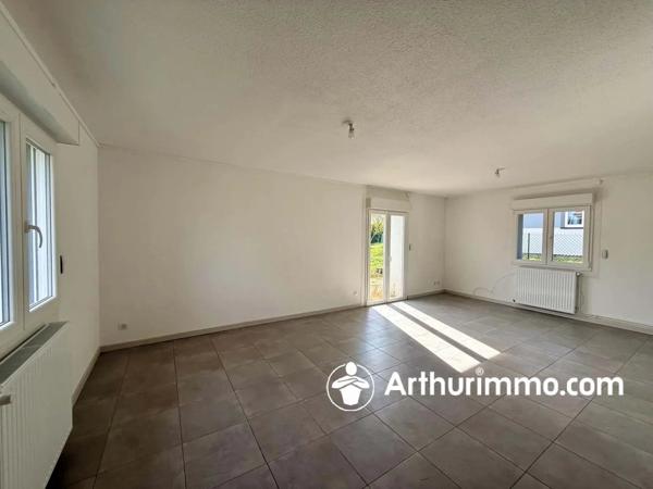 Location                                                      Maison
                        
                     6 pièces                      118 m2                     à Essert