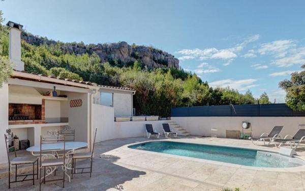 Maison à vendre    6 pièces • 140 m2 Les Pennes-Mirabeau