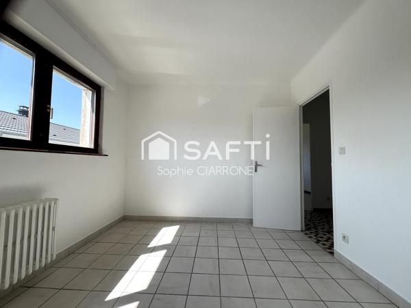 JOLIE MAISON JUMELÉE 100M2  QUARTIER RESIDENTIEL AVEC TERRASSE ; JARDIN 3ARES ET GARAGE 26M2