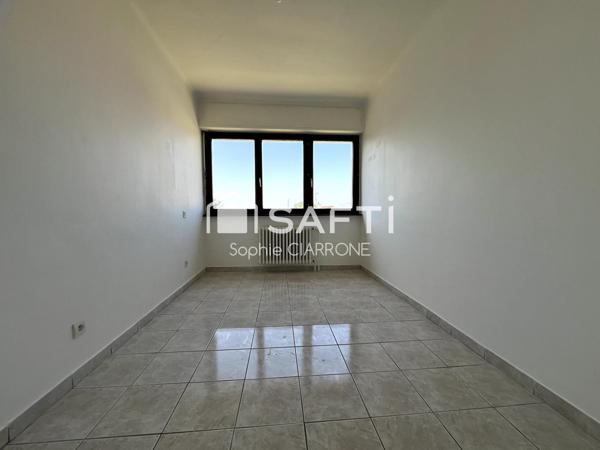 JOLIE MAISON JUMELÉE 100M2  QUARTIER RESIDENTIEL AVEC TERRASSE ; JARDIN 3ARES ET GARAGE 26M2