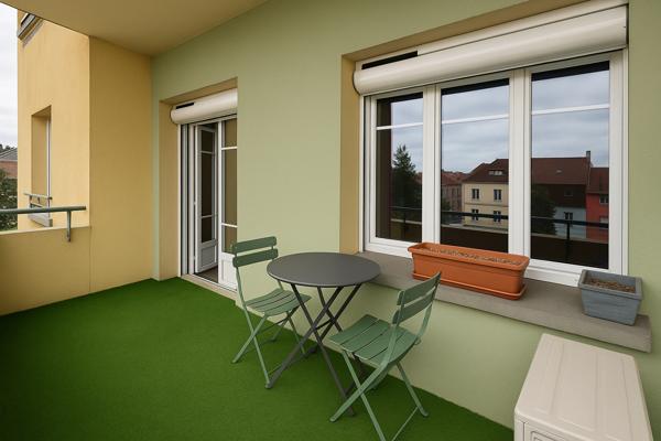 Joli appartement lumineux avec deux balcons et ascenseur ! Centre de Pont-de-Beauvoisin