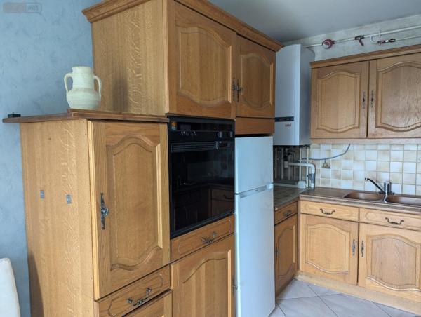 Appartement à vendre à Tours dans l'Indre-et-Loire (37100), ref : 142