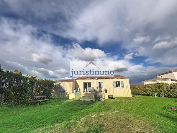 Travaillan (84850) Nouveauté à Travaillan : A vendre Maison de plain-pied de 90 m² - 4 chambres - Terrain arboré de 1 125 m²