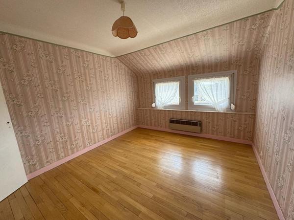 Pleubian, Laneros,Proche Mer , 93 m² , 3 Chambres ,Garage , Véranda ,Dépendance