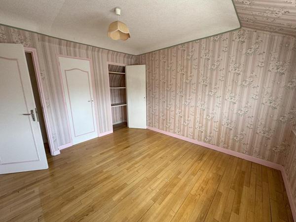 Pleubian, Laneros,Proche Mer , 93 m² , 3 Chambres ,Garage , Véranda ,Dépendance