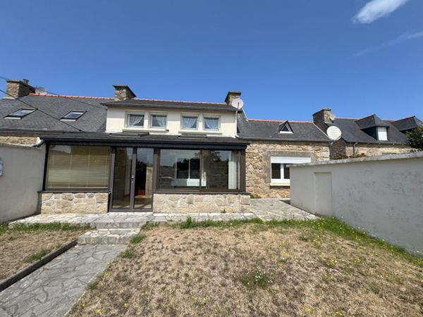 Pleubian, Laneros,Proche Mer , 93 m² , 3 Chambres ,Garage , Véranda ,Dépendance
