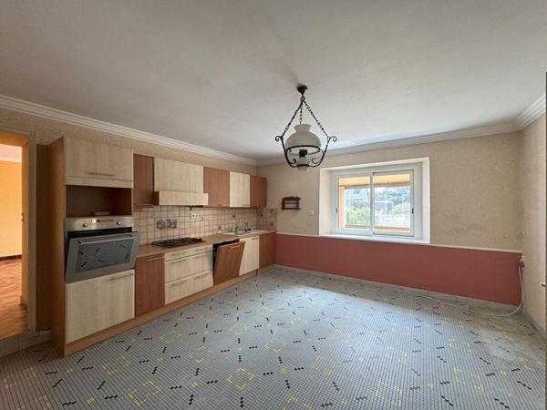 Pleubian, Laneros,Proche Mer , 93 m² , 3 Chambres ,Garage , Véranda ,Dépendance