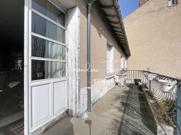 Millau (12100) Immeuble de rapport à deux pas des Quais - Millau