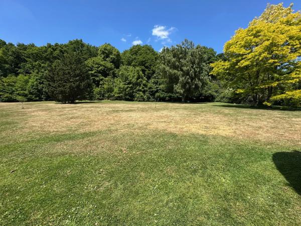 Elégance, volume et art de vivre.