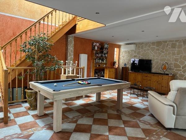 Maison à vendre à Saint-Brice-sous-Forêt (95350) : 5 pièces, 201 m² sur terrain de 958 m2.