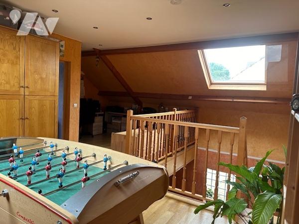 Maison à vendre à Saint-Brice-sous-Forêt (95350) : 5 pièces, 201 m² sur terrain de 958 m2.