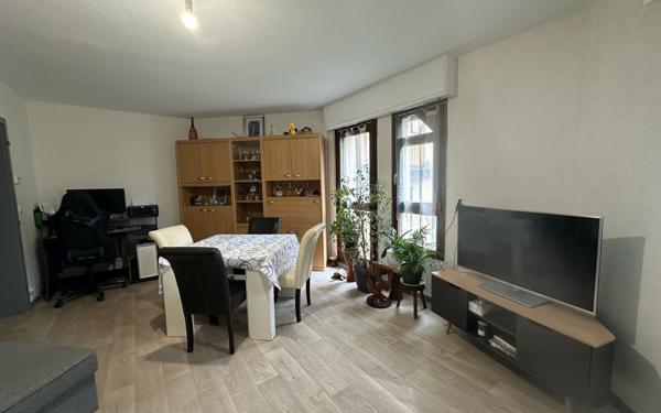 Appartement à vendre    3 pièces • 66 m2 Forbach