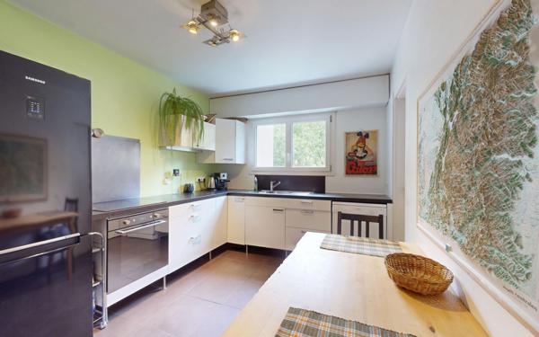 Appartement à vendre    4 pièces • 115,46 m2 Lyon 4