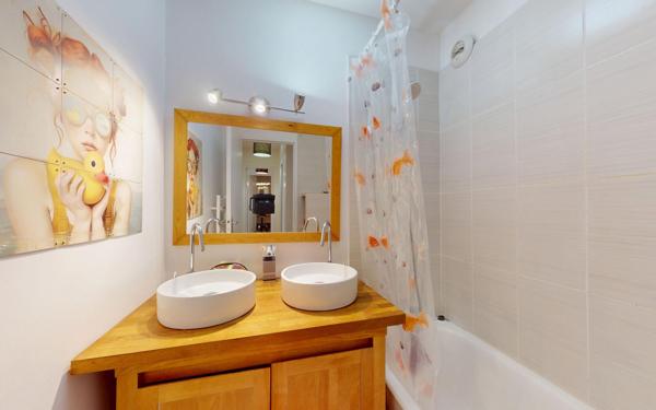 Appartement à vendre    4 pièces • 115,46 m2 Lyon 4