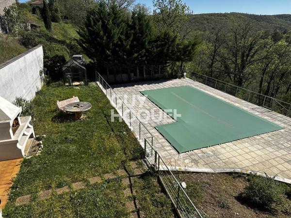 MAISON À VENDRE DE 7 PIÈCES DE 143,00 M²