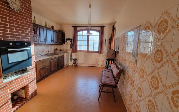 Maison à vendre    6 pièces •  Serres