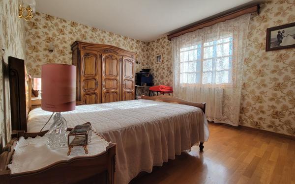 Maison à vendre    6 pièces •  Serres