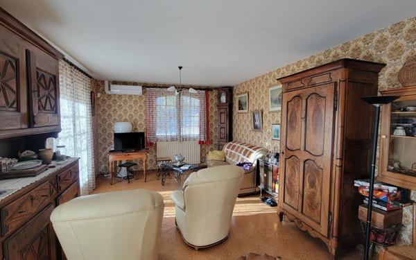 Maison à vendre    6 pièces •  Serres