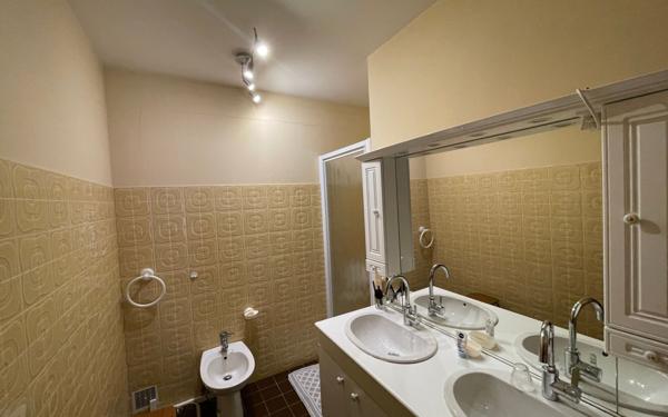 Maison à vendre    6 pièces •  Serres