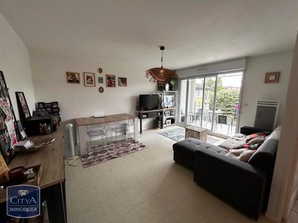 Appartement à louer 2 pièces 46m² Mont-de-Marsan (40000)