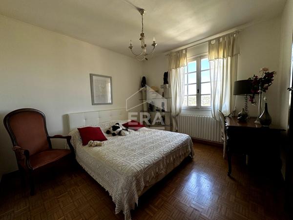 LES PENNES MIRABEAU - Maison T5 sur parcelle 534m2 avec piscine et sous sol