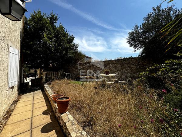 LES PENNES MIRABEAU - Maison T5 sur parcelle 534m2 avec piscine et sous sol