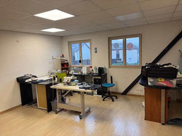 Entrepôt / local industriel 110 m2