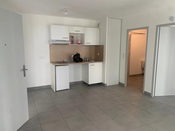 Location                                                      Appartement
                        
                     2 pièces                      39 m2                     à Perpignan