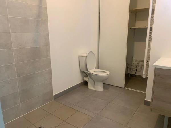 Location                                                      Appartement
                        
                     2 pièces                      39 m2                     à Perpignan