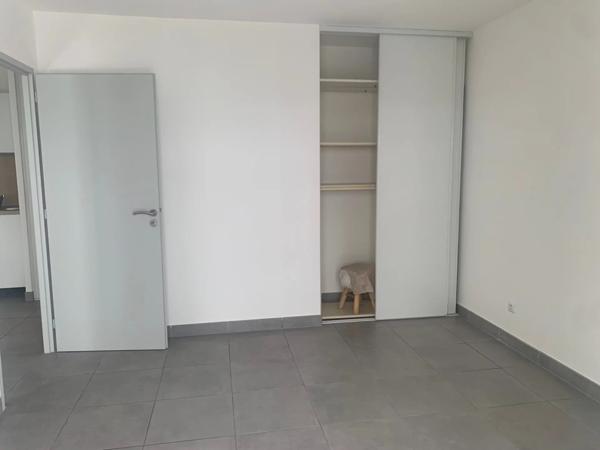 Location                                                      Appartement
                        
                     2 pièces                      39 m2                     à Perpignan