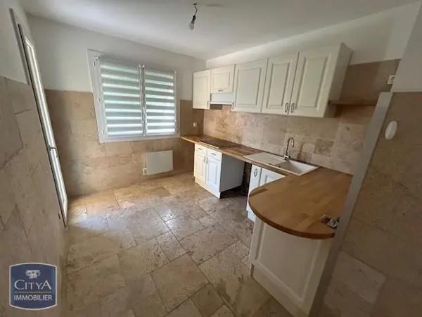 Appartement à louer 3 pièces 66.88m² Six-Fours-les-Plages (83140)