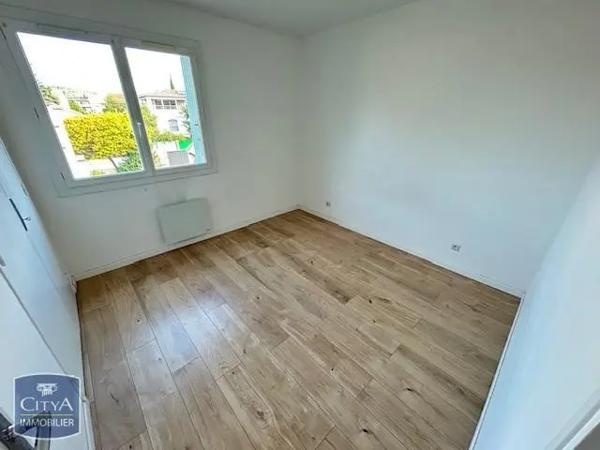 Appartement à louer 3 pièces 66.88m² Six-Fours-les-Plages (83140)