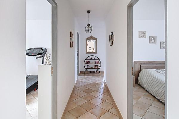 A VENDRE en EXCLUSIVITE a DRAGUIGNAN - Maison de plain pied avec PISCINE et GARAGE